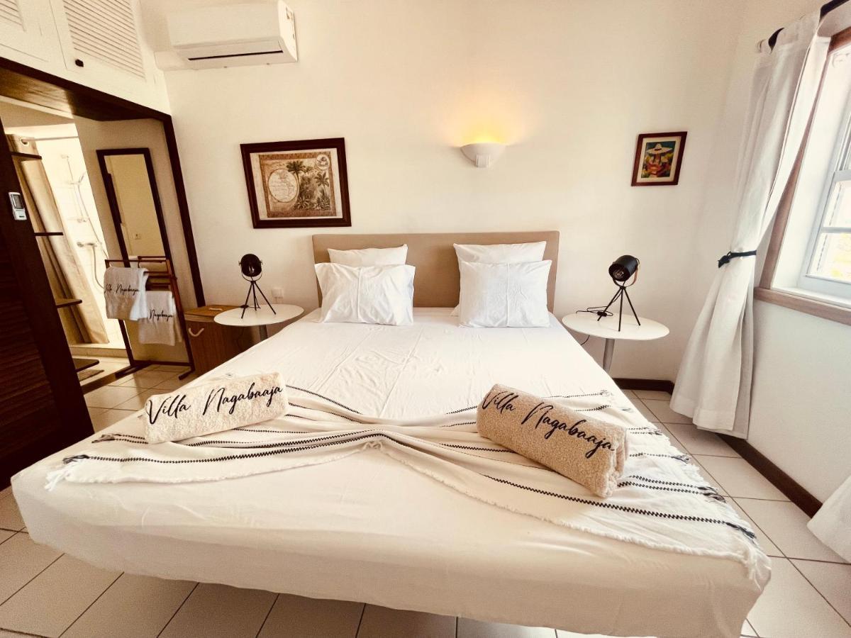 Villa Nagabaaja Swimming Pool, And Private Parking Anse Des Cayes ภายนอก รูปภาพ
